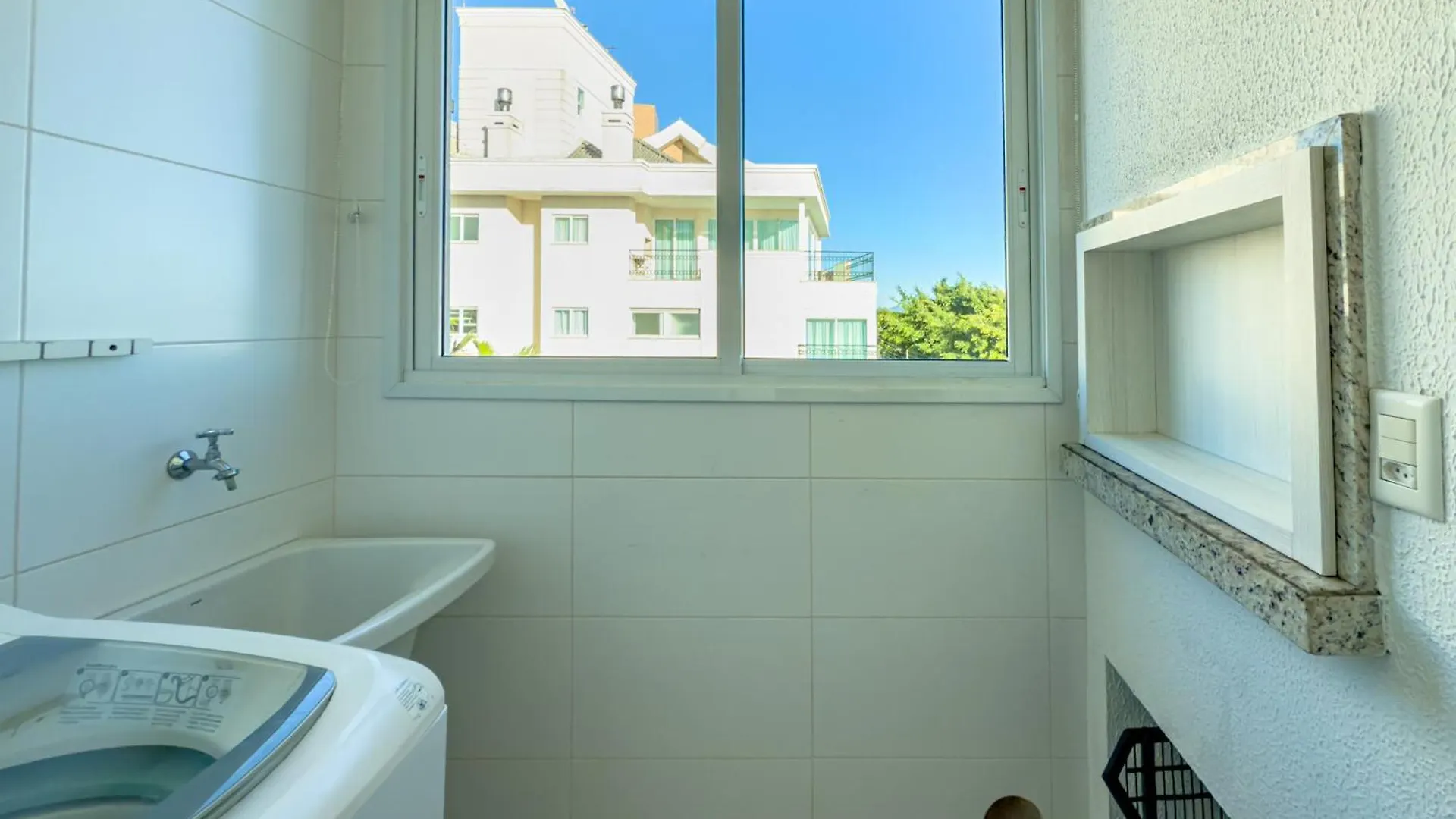 Appartamento C193 Belo Apartamento De 2 Quartos Em Canasvieiras Com Vista De Frente Para O Mar Florianópolis Brasile
